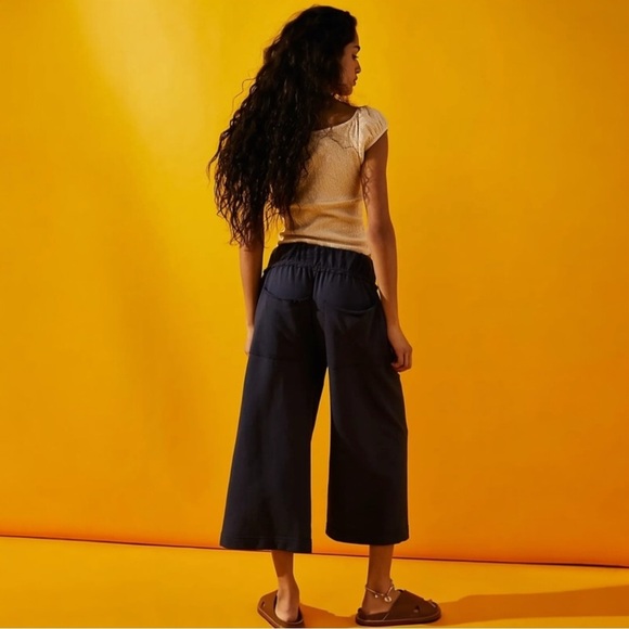 Free People Beach Navy Essential Wide Leg Gaucho Pant - Picture 2 of 3